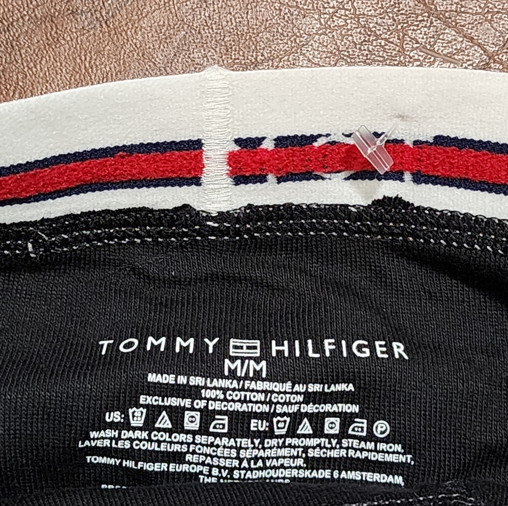 NWOT ... Tommy Hilfiger Black Briefs with White Waistband - Picture 2 of 5